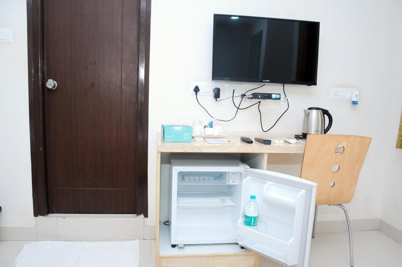 Hotel Pratz Inn Hyderabad Exterior photo